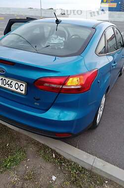 Седан Ford Focus 2015 в 