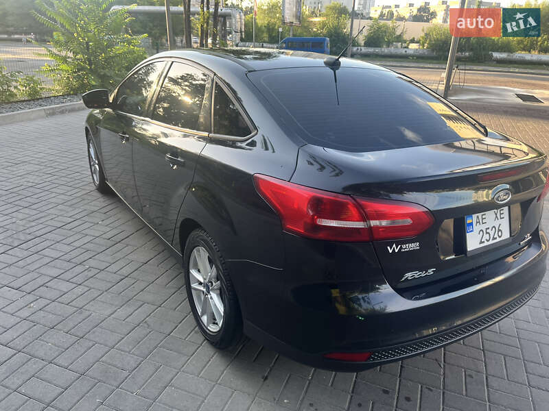 Седан Ford Focus 2015 в Днепре