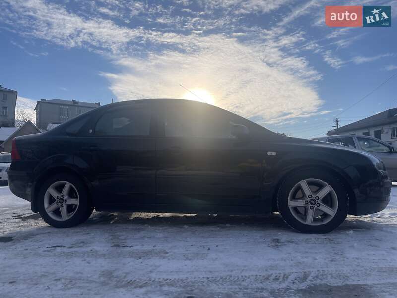 Седан Ford Focus 2005 в Луцке