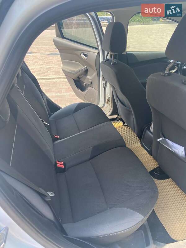 Хэтчбек Ford Focus 2013 в Харькове