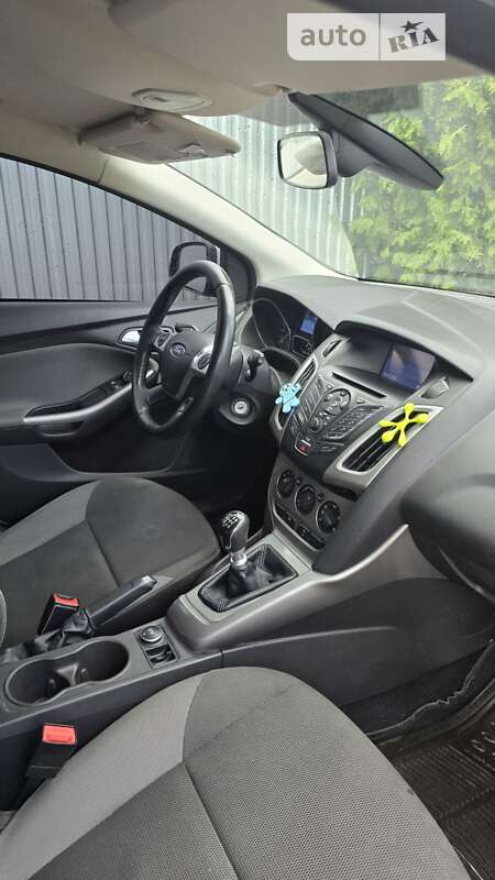 Хетчбек Ford Focus 2013 в Івано-Франківську