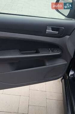 Хэтчбек Ford Focus 2008 в Стрые