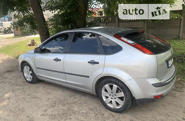 Хетчбек Ford Focus 2006 в Нововолинську