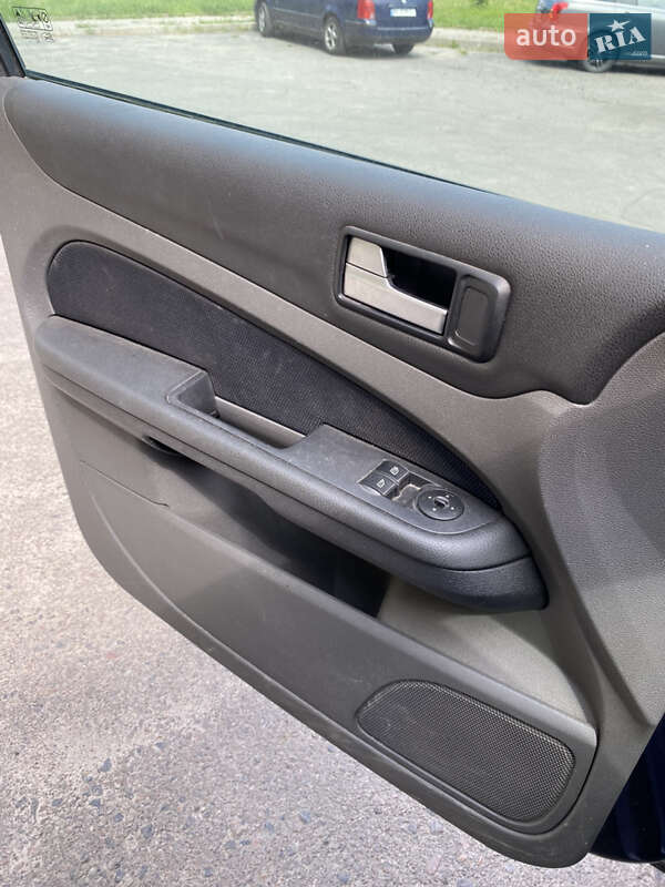 Универсал Ford Focus 2006 в Ровно