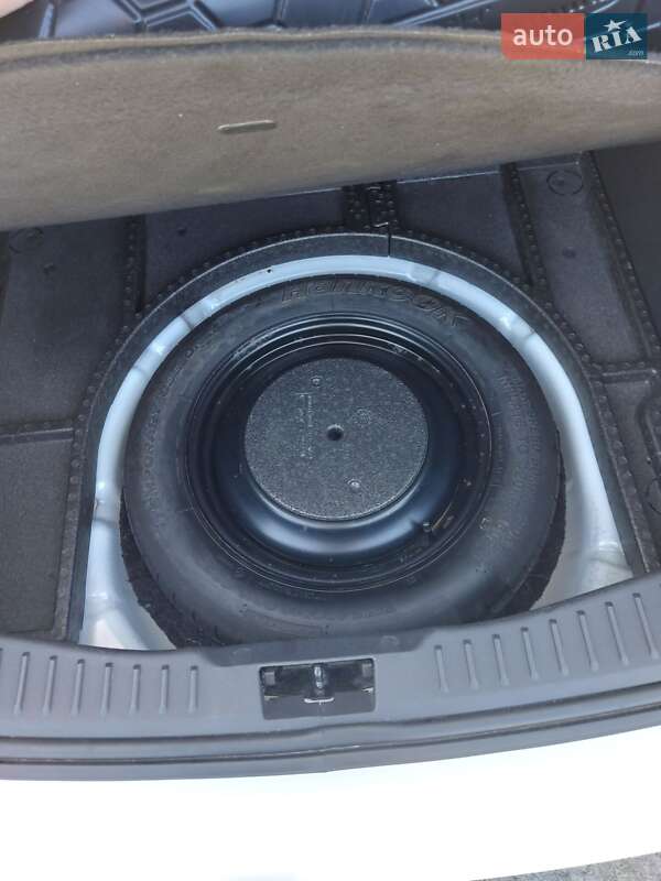 Хэтчбек Ford Focus 2013 в Нетешине