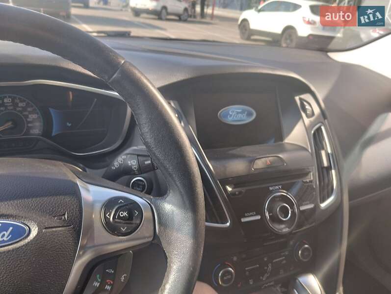 Хэтчбек Ford Focus 2016 в Киеве фото 7 Хэтчбек Ford Focus 2016 в Киеве