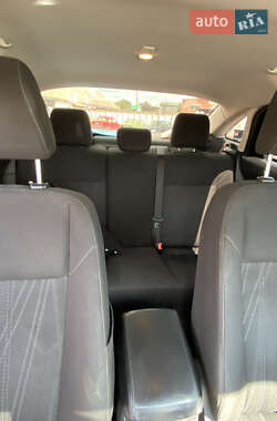 Седан Ford Focus 2014 в Десне