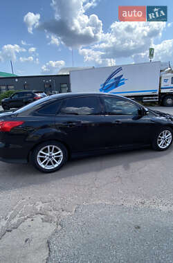 Седан Ford Focus 2014 в Десне