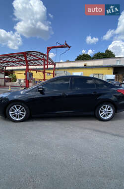 Седан Ford Focus 2014 в Десне