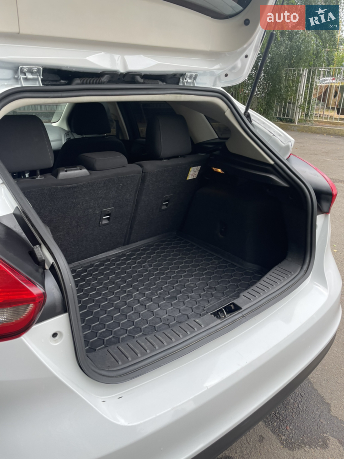 2016 Ford Focus - мініатюра 19