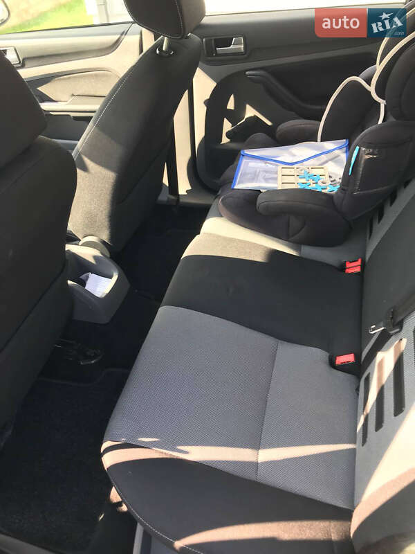 Универсал Ford Focus 2010 в Ровно