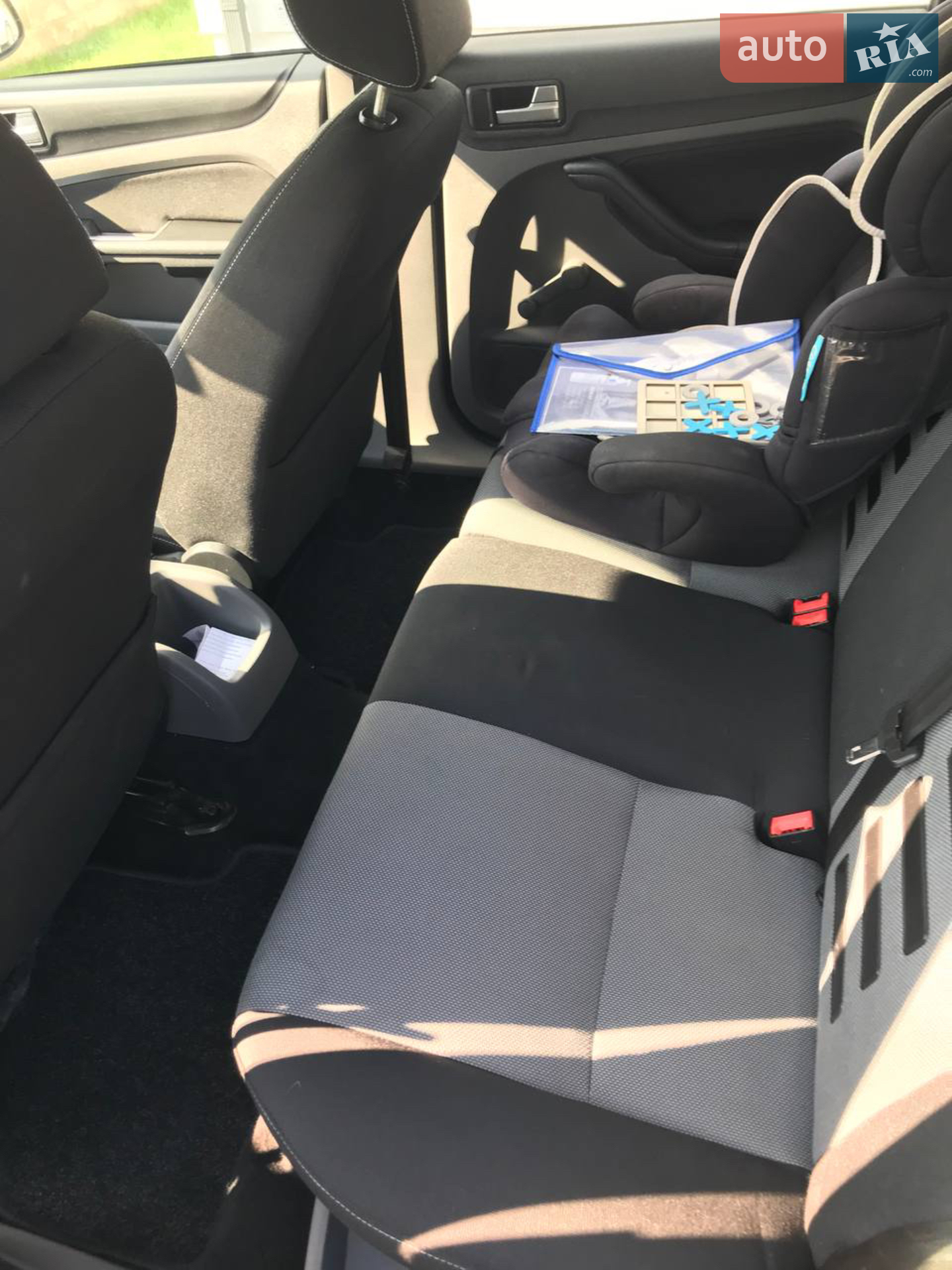 2010 Ford Focus - мініатюра 4