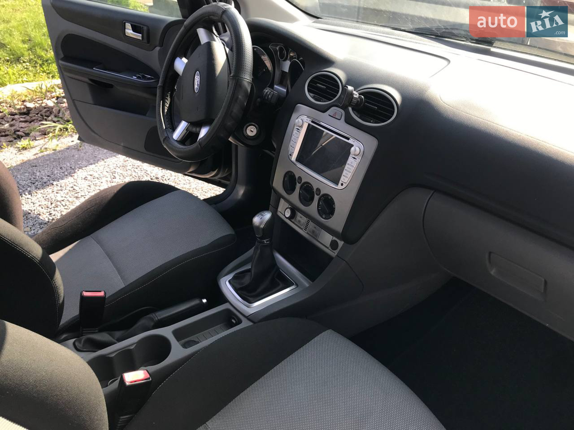 2010 Ford Focus - мініатюра 8