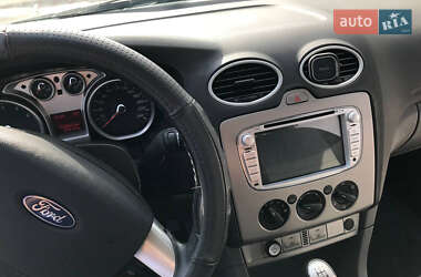 Универсал Ford Focus 2010 в 