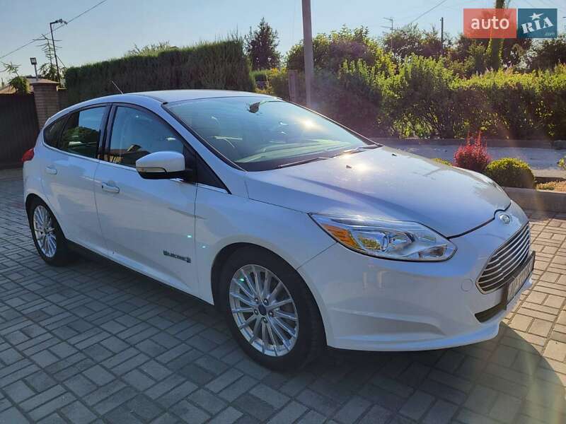 Хэтчбек Ford Focus 2017 в Запорожье