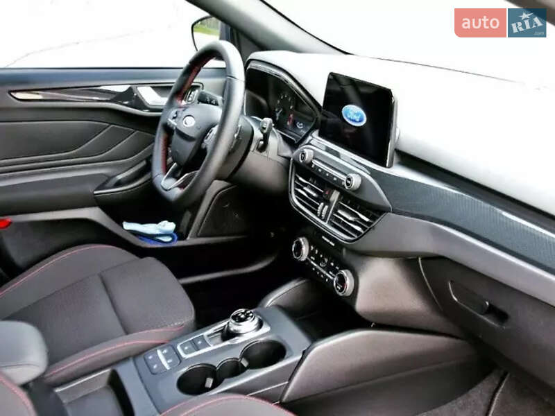 Хэтчбек Ford Focus 2020 в Львове