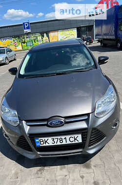 Седан Ford Focus 2014 в Києві