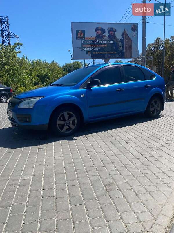 Хэтчбек Ford Focus 2006 в Днепре