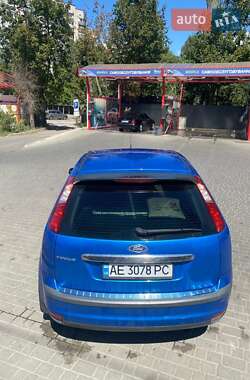 Хетчбек Ford Focus 2006 в Дніпрі