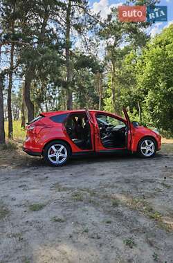 Хэтчбек Ford Focus 2013 в 