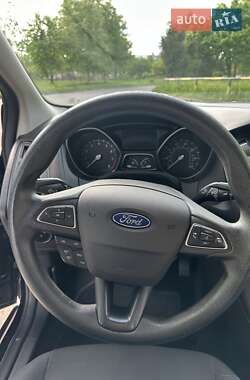 Седан Ford Focus 2015 в Ровно