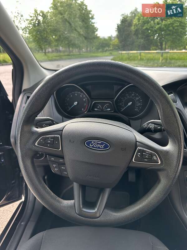 Седан Ford Focus 2015 в Рівному