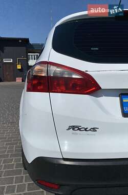 Универсал Ford Focus 2014 в 