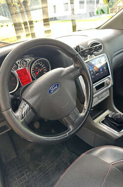 Универсал Ford Focus 2010 в Луцке