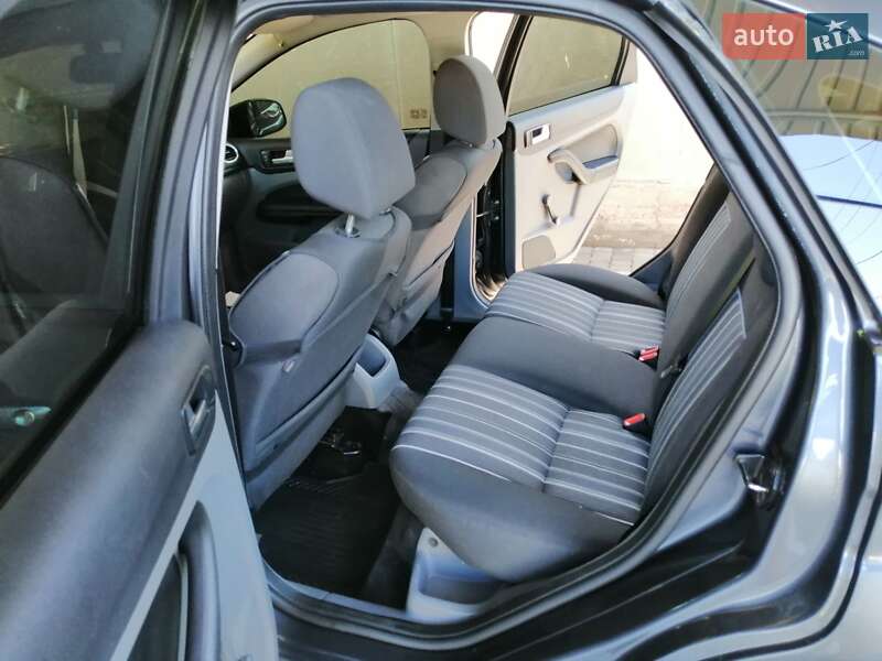 Седан Ford Focus 2008 в Первомайську