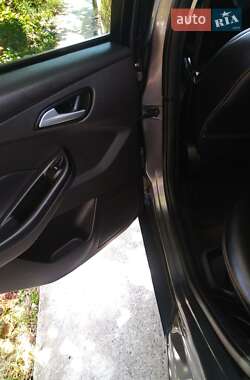 Седан Ford Focus 2014 в 