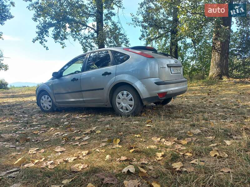 Хетчбек Ford Focus 2005 в Тячеві
