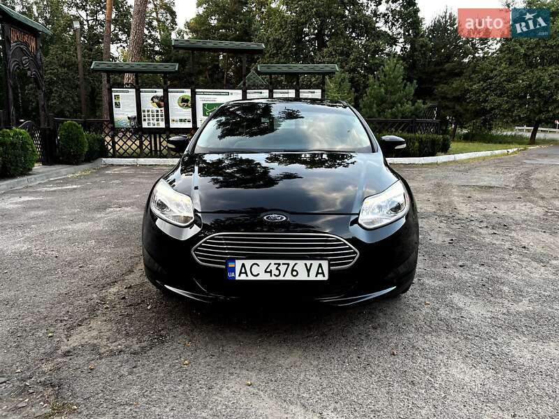 Хэтчбек Ford Focus 2012 в Луцке