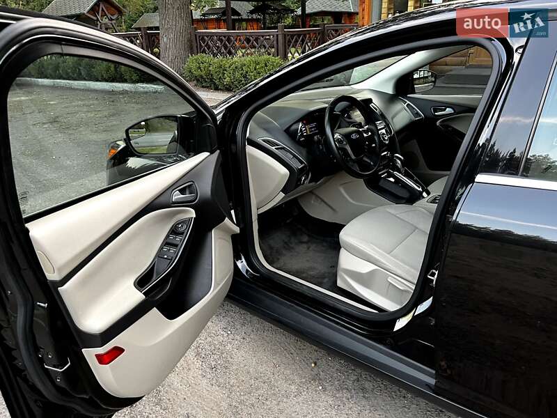 Хэтчбек Ford Focus 2012 в Луцке