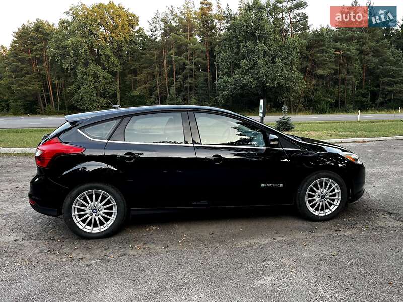 Хэтчбек Ford Focus 2012 в Луцке