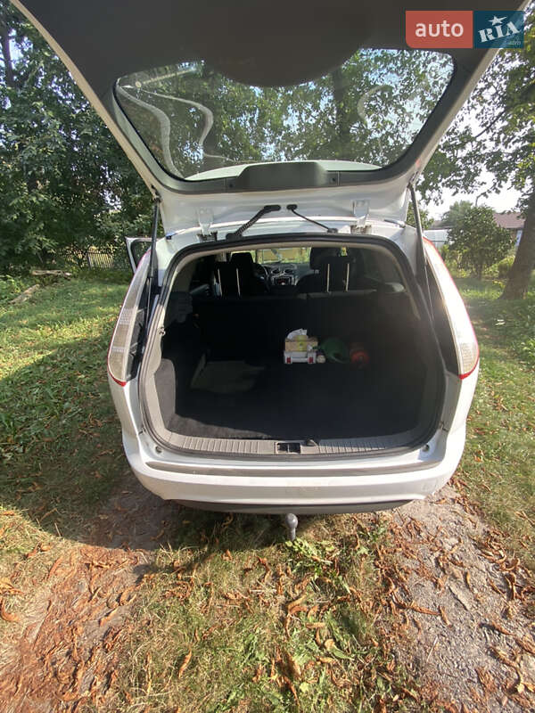 Универсал Ford Focus 2010 в Хмельнике