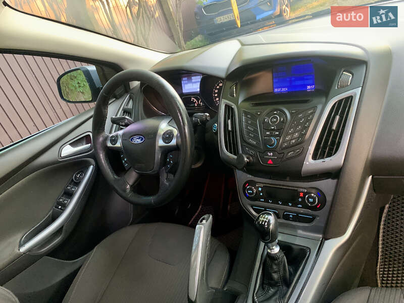 Хэтчбек Ford Focus 2011 в Киеве