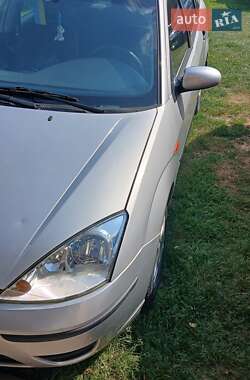 Седан Ford Focus 2004 в Краковце