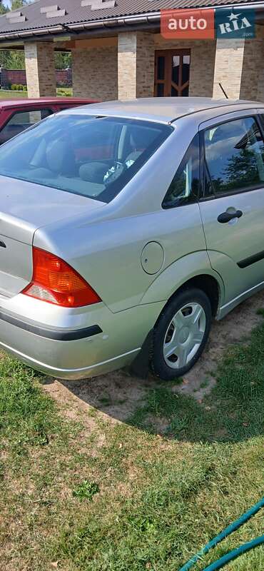 Седан Ford Focus 2004 в Краковце
