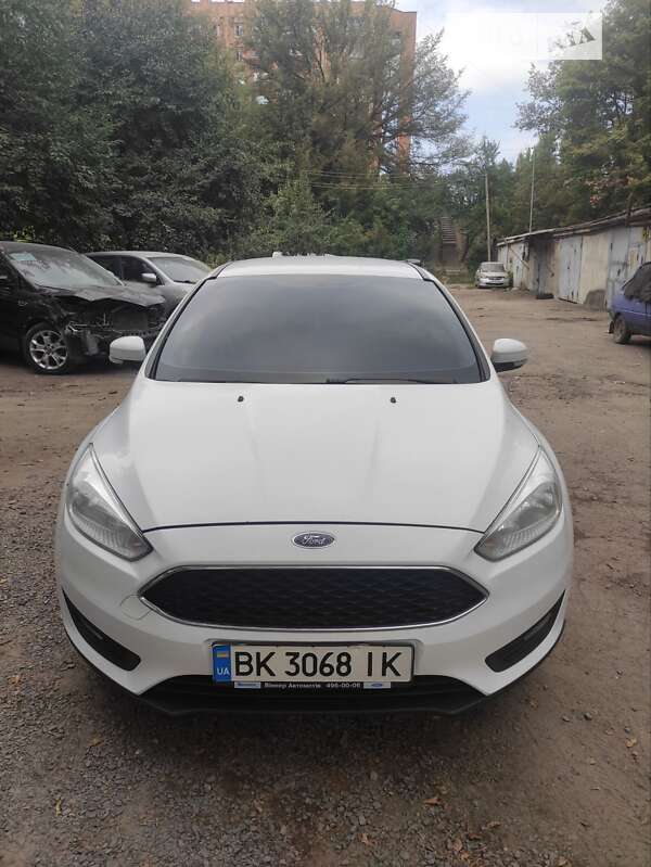 Универсал Ford Focus 2015 в Ровно