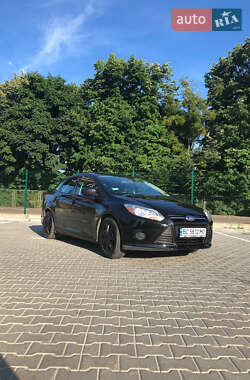 Седан Ford Focus 2013 в Стрые