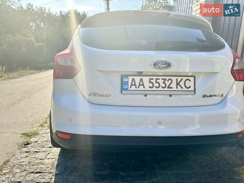 Хэтчбек Ford Focus 2012 в Киеве