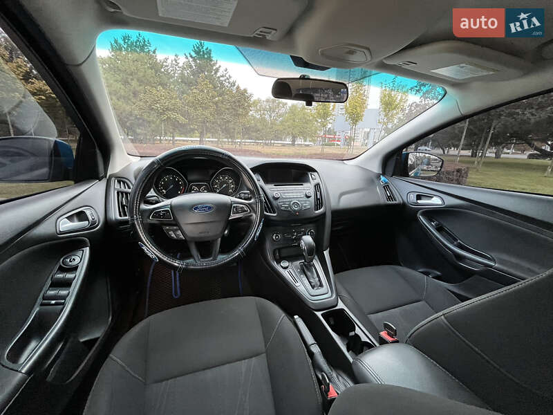 Седан Ford Focus 2017 в Днепре