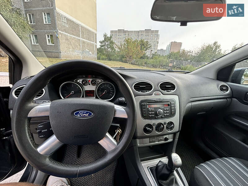 Универсал Ford Focus 2010 в Вараше