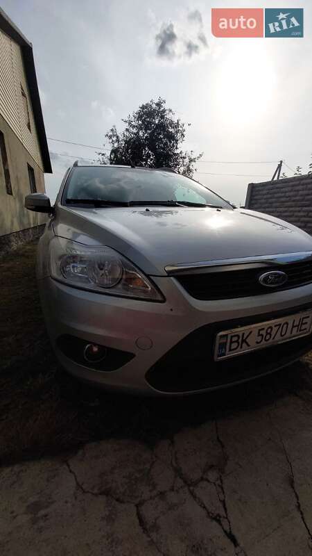Универсал Ford Focus 2010 в Березному