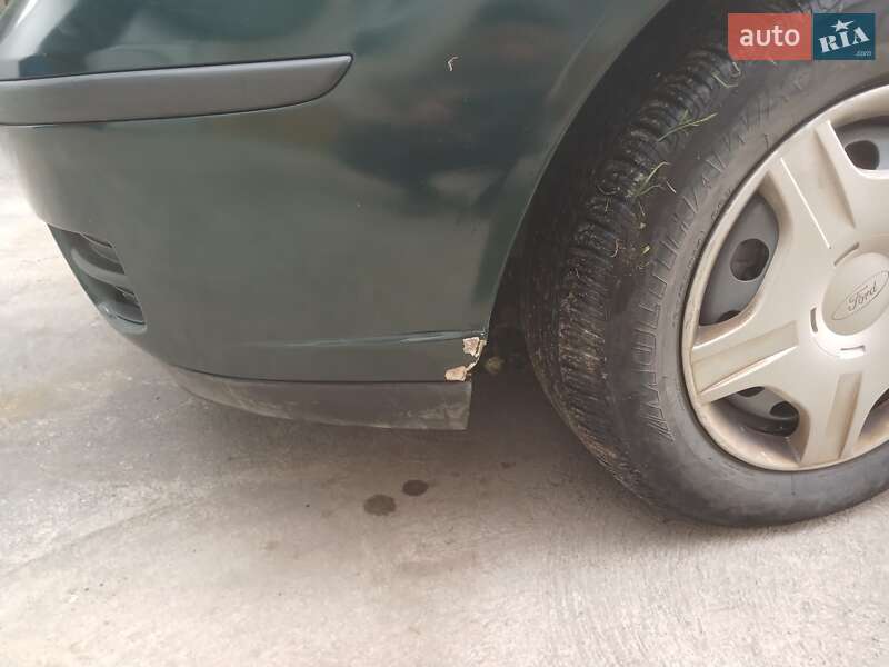 Универсал Ford Focus 2004 в Новоселице фото 6 Универсал Ford Focus 2004 в Новоселице