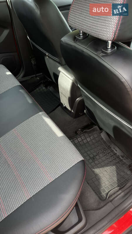 Седан Ford Focus 2014 в Чернігові
