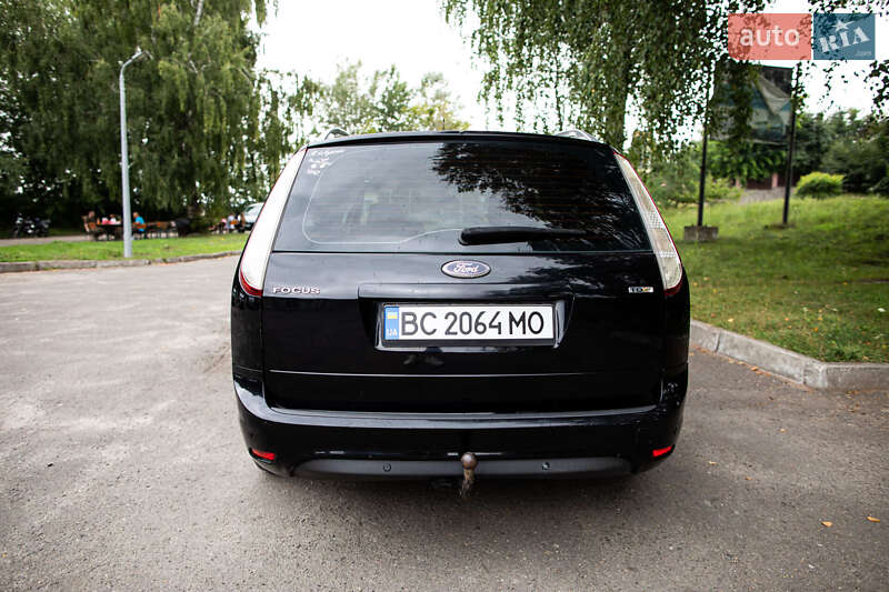 Универсал Ford Focus 2010 в Золочеве