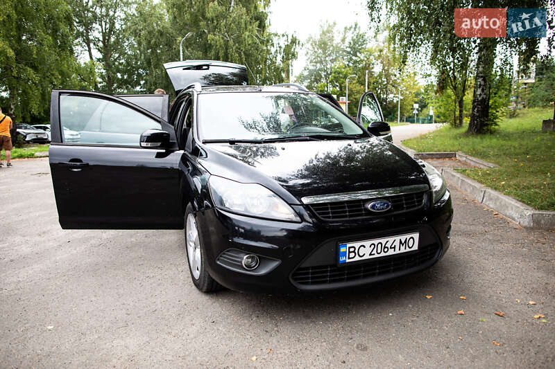 Универсал Ford Focus 2010 в Золочеве