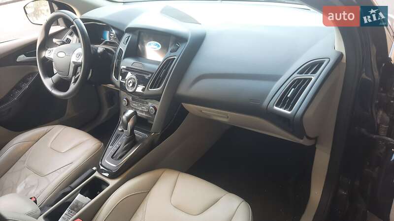 Хэтчбек Ford Focus 2015 в Тернополе
