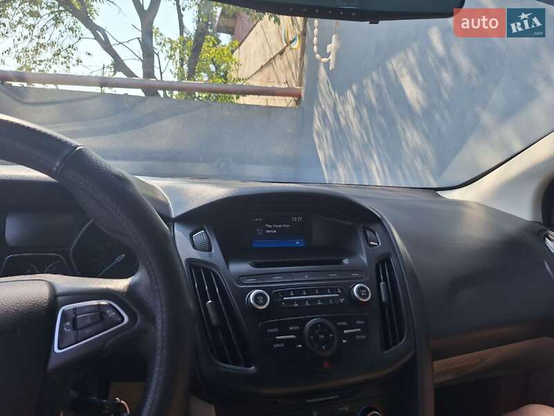 Седан Ford Focus 2015 в Львове